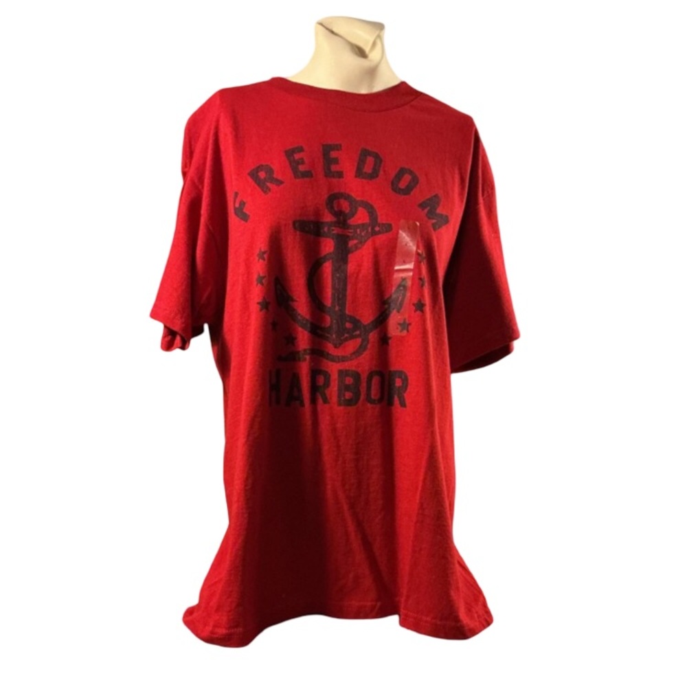 Freedom Harbor Red Graphic Short-Sleeve Men's Shirt